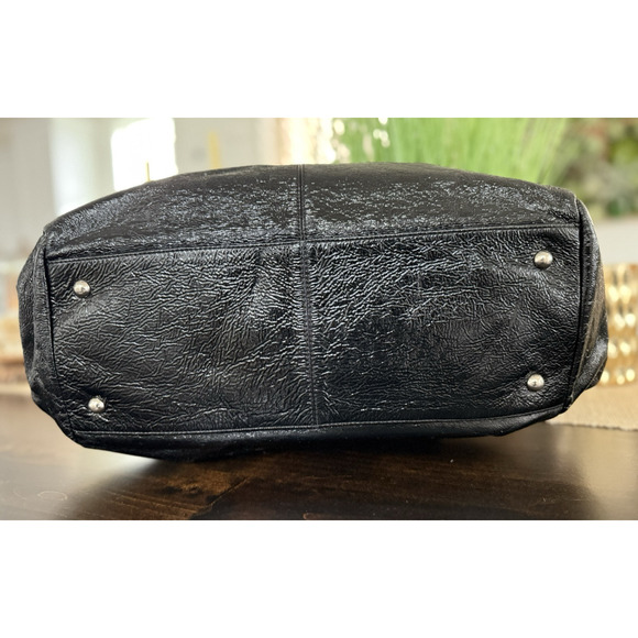 HOBO Black Patent Leather Large Double Handle Purse Magnetic Closure Pockets - Picture 6 of 16